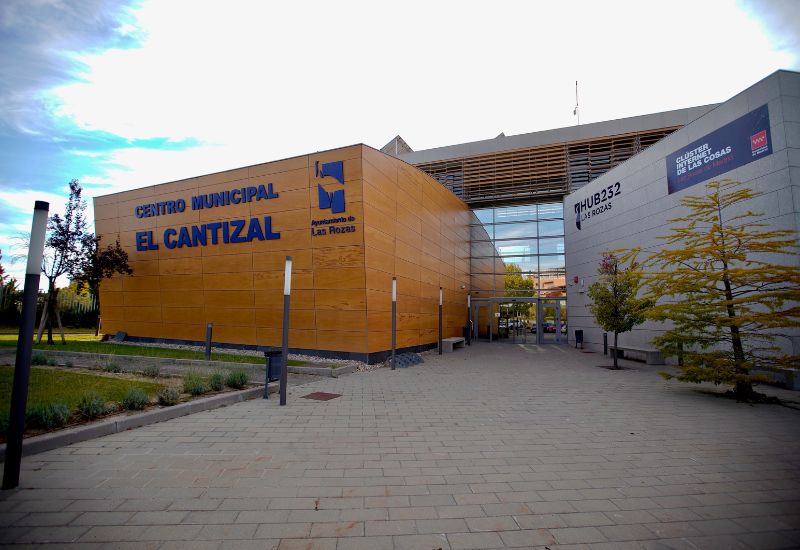 Las Rozas abre nuevos Clubes de Emprendimiento y Robótica e IA para impulsar el talento joven