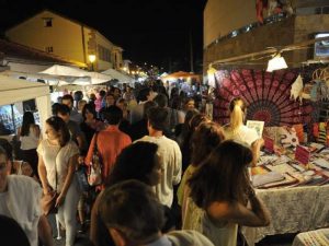 Becerril de la Sierra celebra La Noche en Vela 2026 con música, cultura y espectáculos
