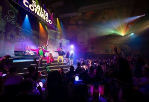 ‘Salta Conmigo’: El fenómeno musical que celebra cuatro décadas de temazos regresa a Madrid